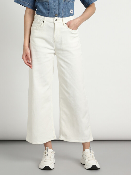 Styling white jeans wide leg